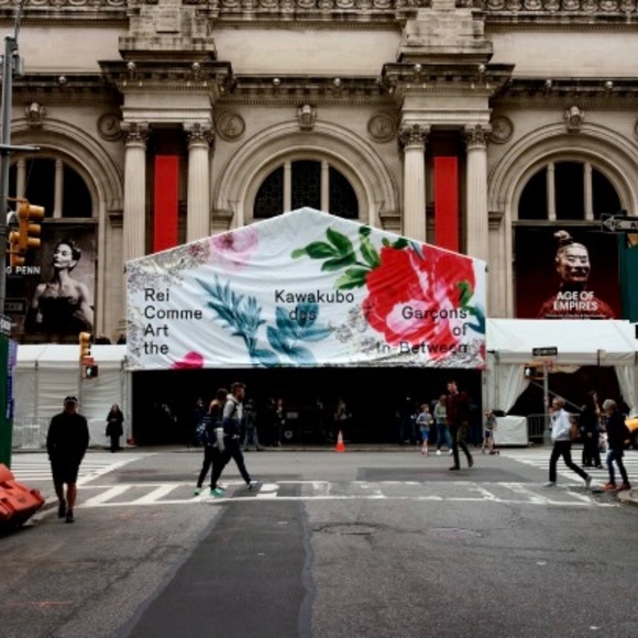 SWITCH Vol.35 No.7 Rei Kawakubo Comme des Garcons Bjork THE MET book - Picture 8 of 8